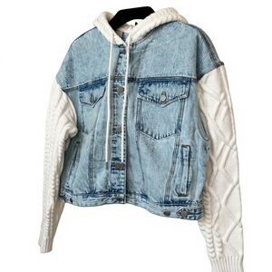 Blank NYC Light Blue Denim Jacket brand new Size M